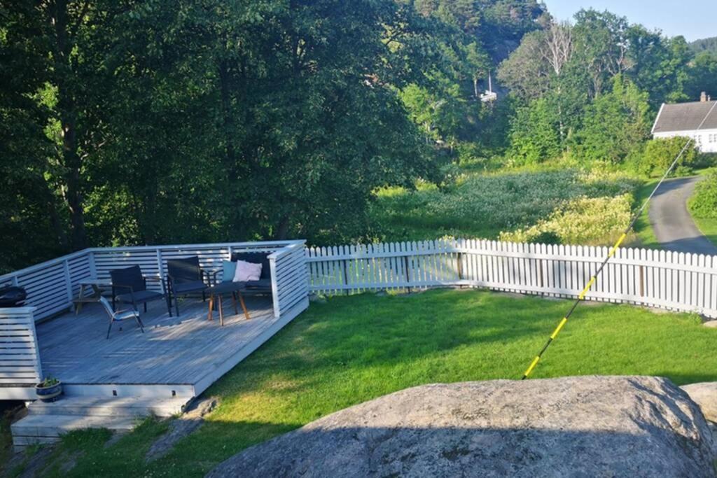 Cozy Cottage Close To Idyllic Archipelago With Additional Building If Booked For More Than 2 People Eydehavn Екстериор снимка
